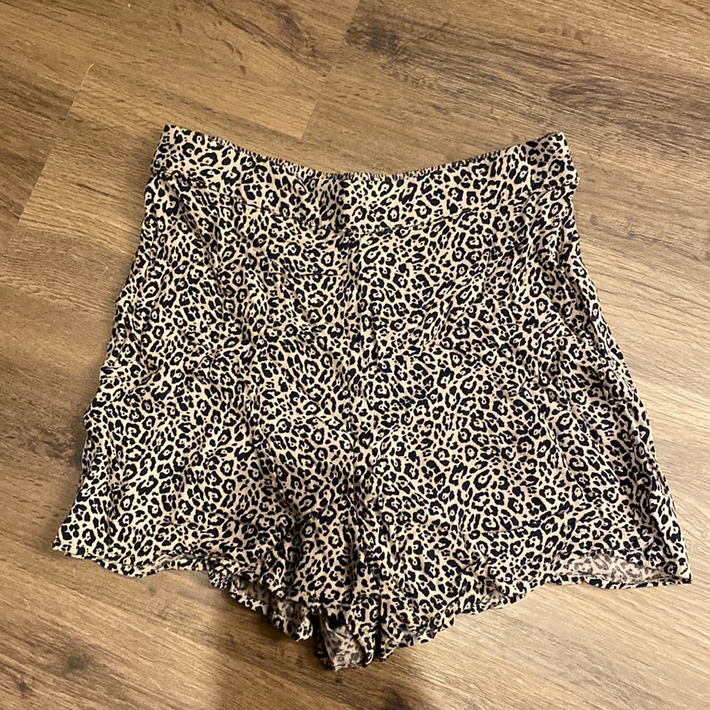 Cheetah American eagle shorts